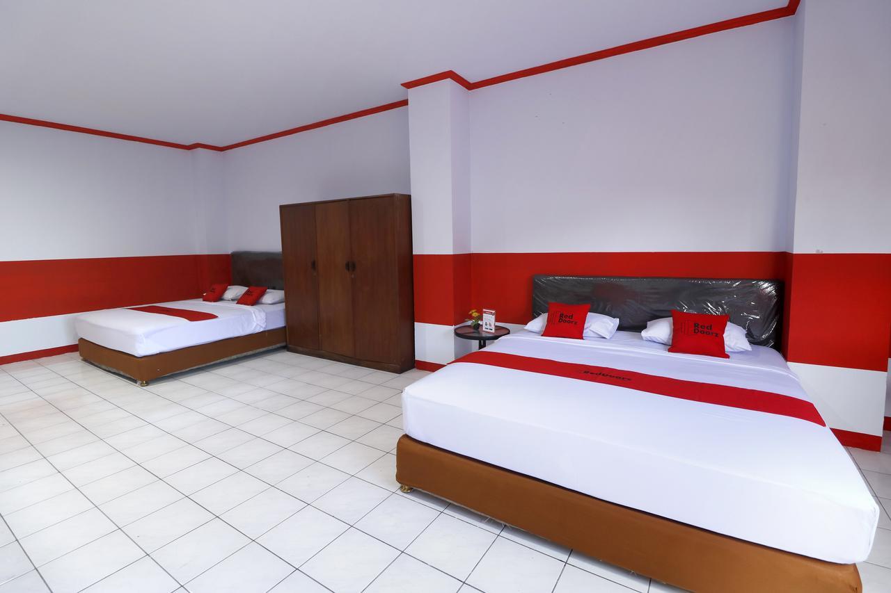 Reddoorz Plus @ Samratulangi Manado Exteriér fotografie