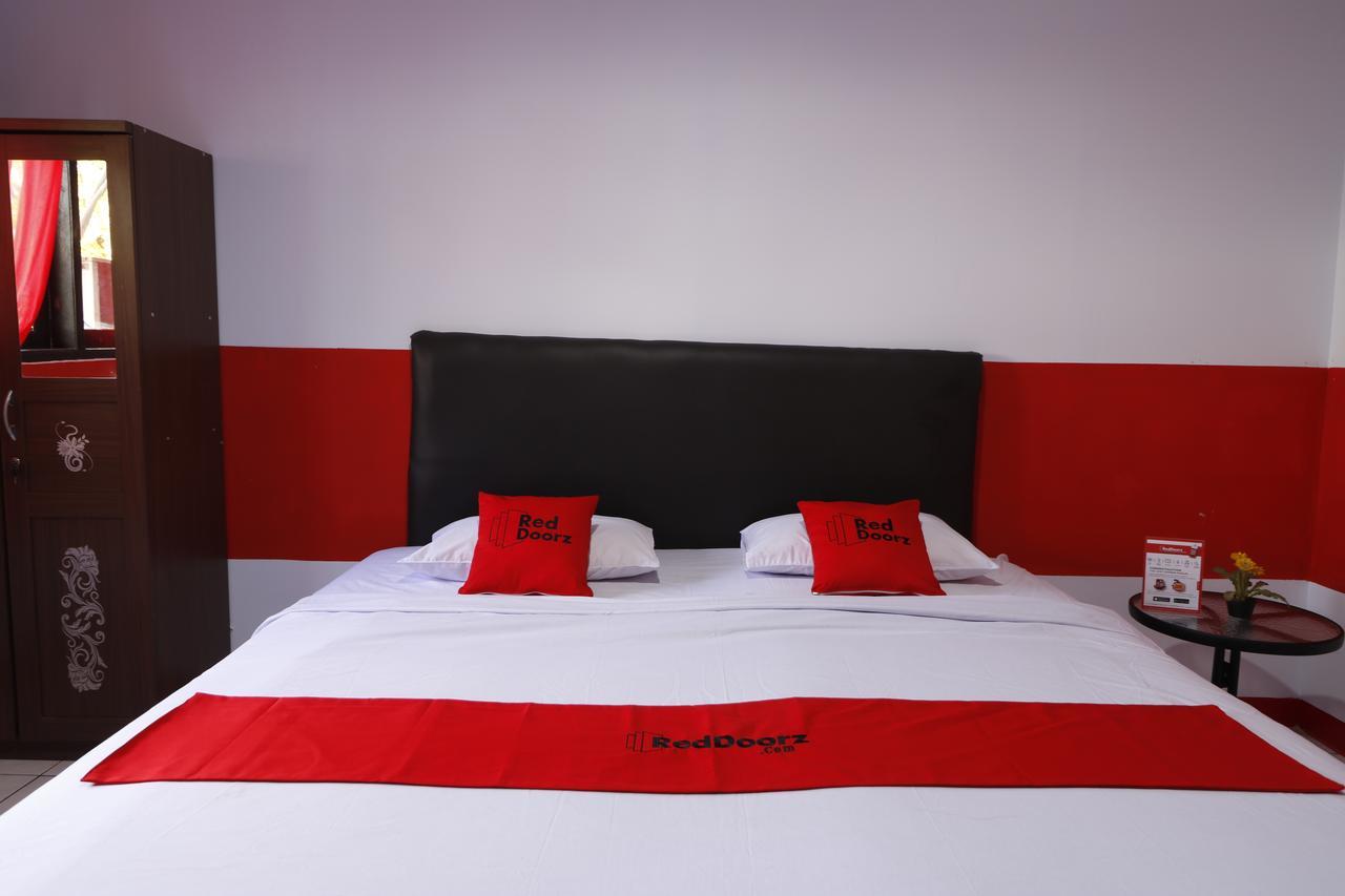 Reddoorz Plus @ Samratulangi Manado Exteriér fotografie